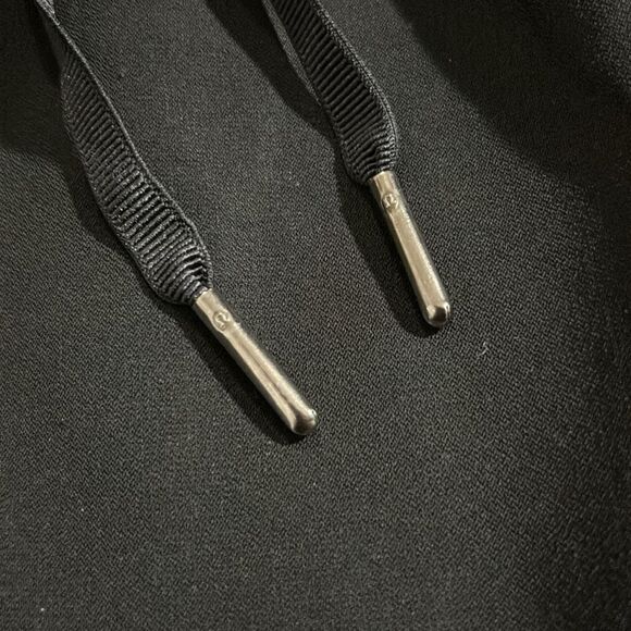 Lululemon On The Fly Skirt *Woven - Picture 3 of 8